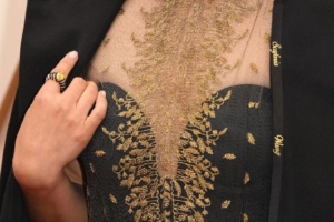 Natalie Portman vestindo uma capa Dior